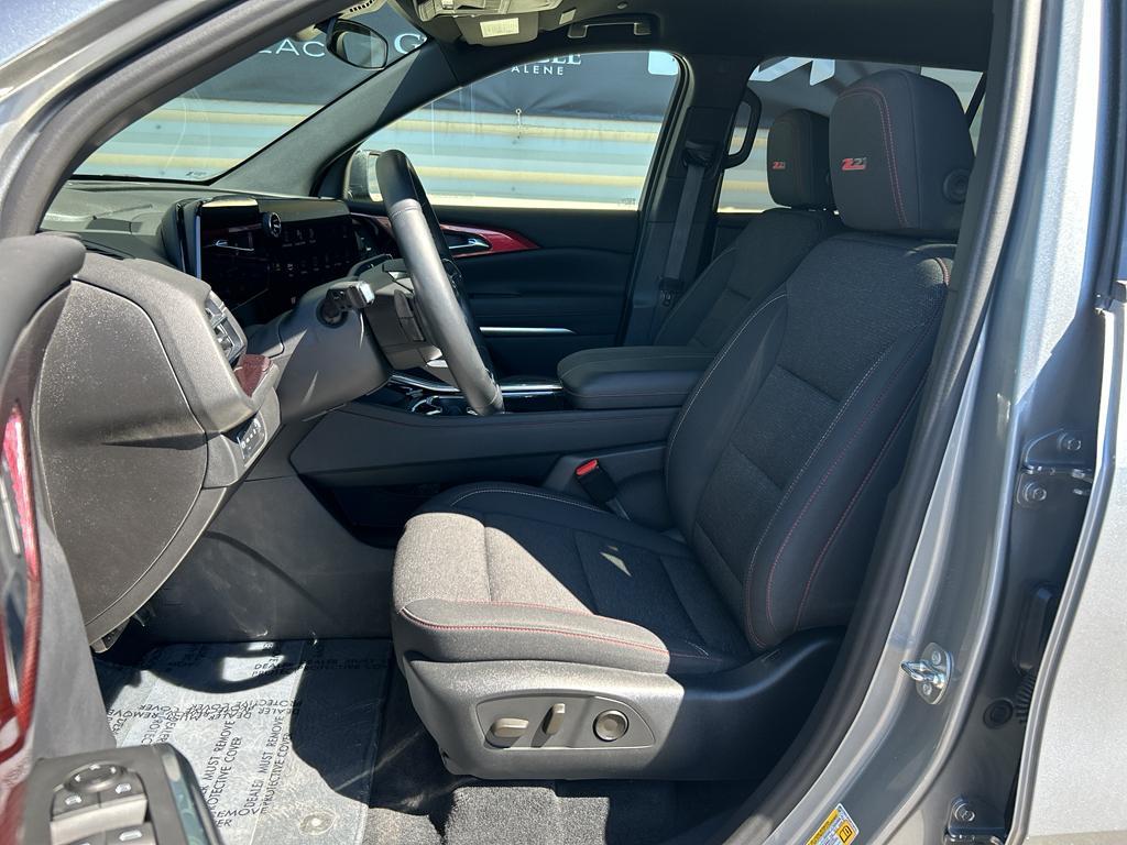 used 2024 Chevrolet Traverse car, priced at $46,000