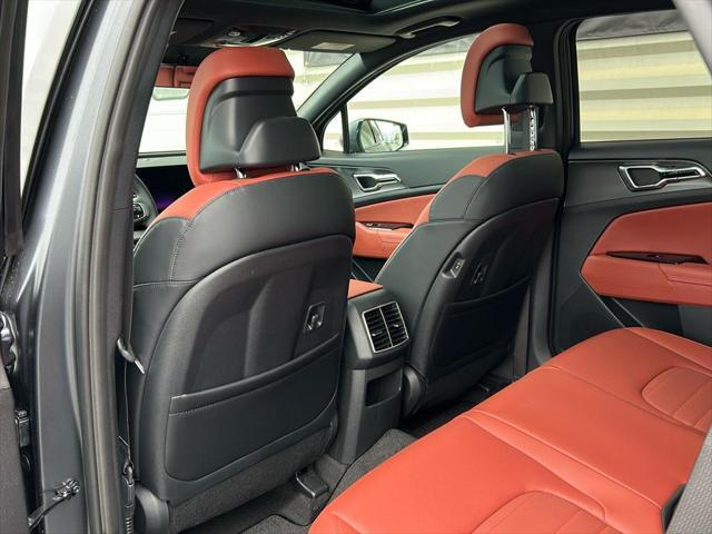 new 2025 Kia Sportage Hybrid car, priced at $40,180
