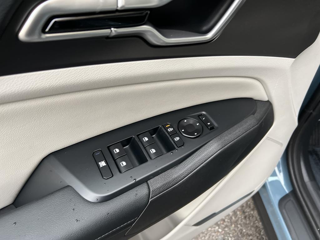 new 2026 Kia Sportage Hybrid car, priced at $36,110