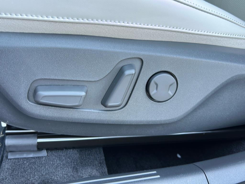 new 2025 Kia Niro car, priced at $29,605