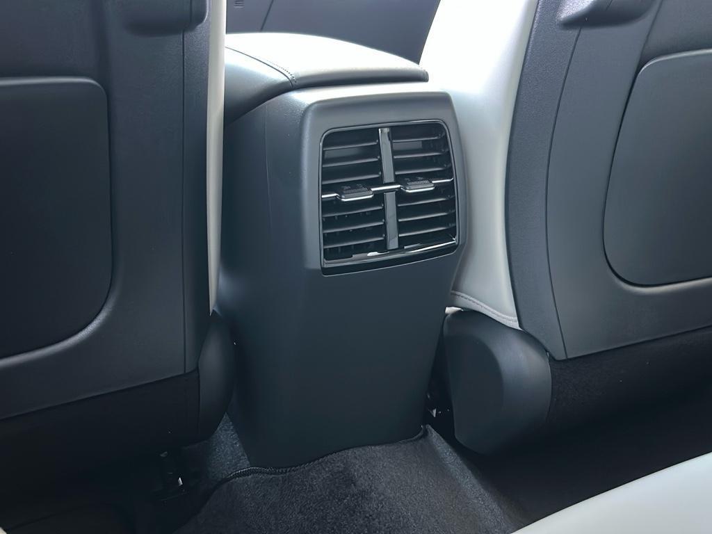 new 2025 Kia Niro car, priced at $29,605