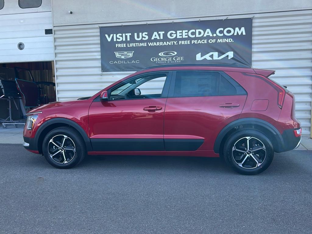 new 2025 Kia Niro car, priced at $29,605