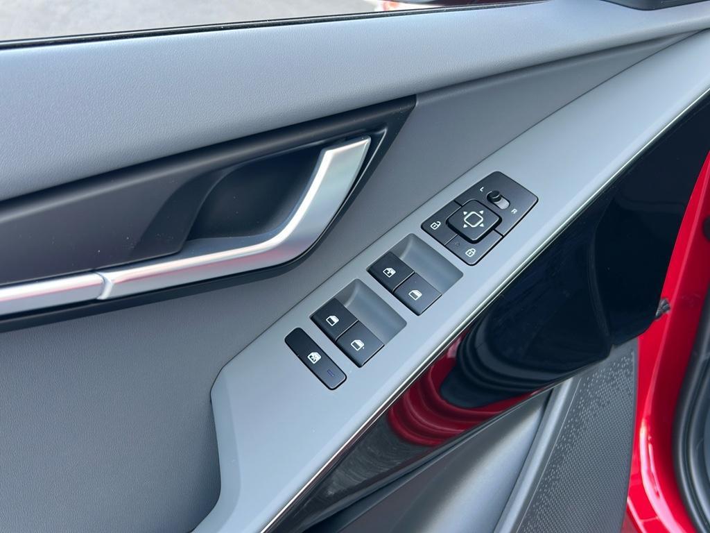 new 2025 Kia Niro car, priced at $29,605