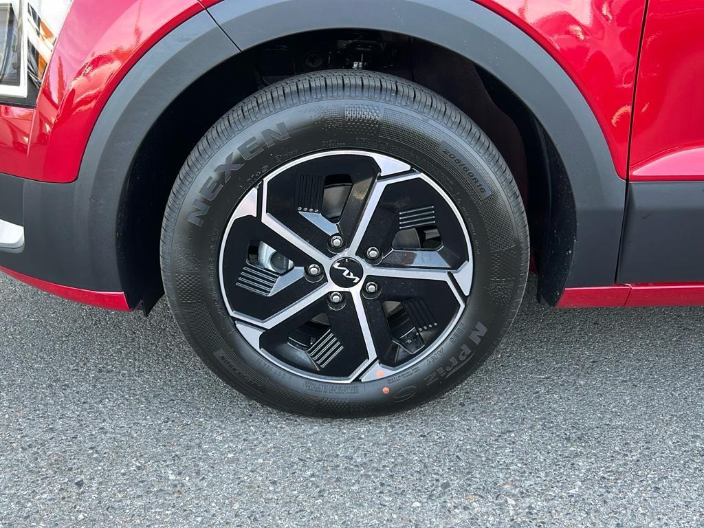 new 2025 Kia Niro car, priced at $29,605