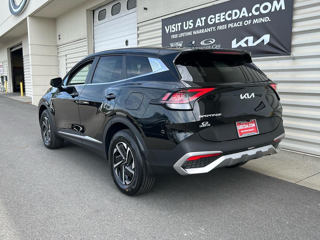 new 2025 Kia Sportage Hybrid car, priced at $30,305