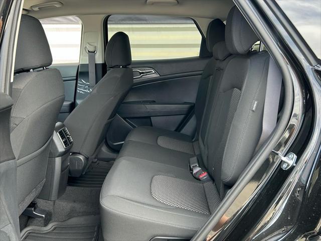 new 2025 Kia Sportage Hybrid car, priced at $32,305