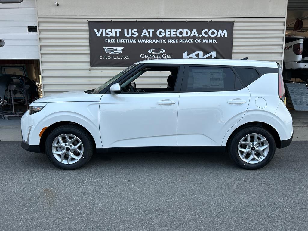 new 2025 Kia Soul car, priced at $22,245