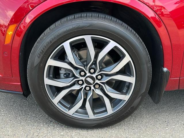 used 2021 Cadillac XT6 car, priced at $37,491
