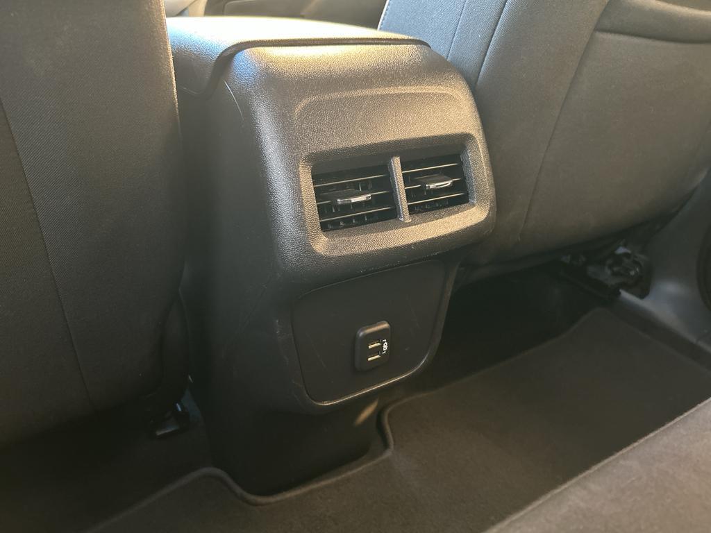 used 2022 Chevrolet Equinox car, priced at $21,450