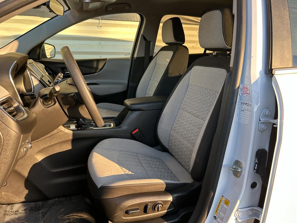 used 2022 Chevrolet Equinox car, priced at $21,450