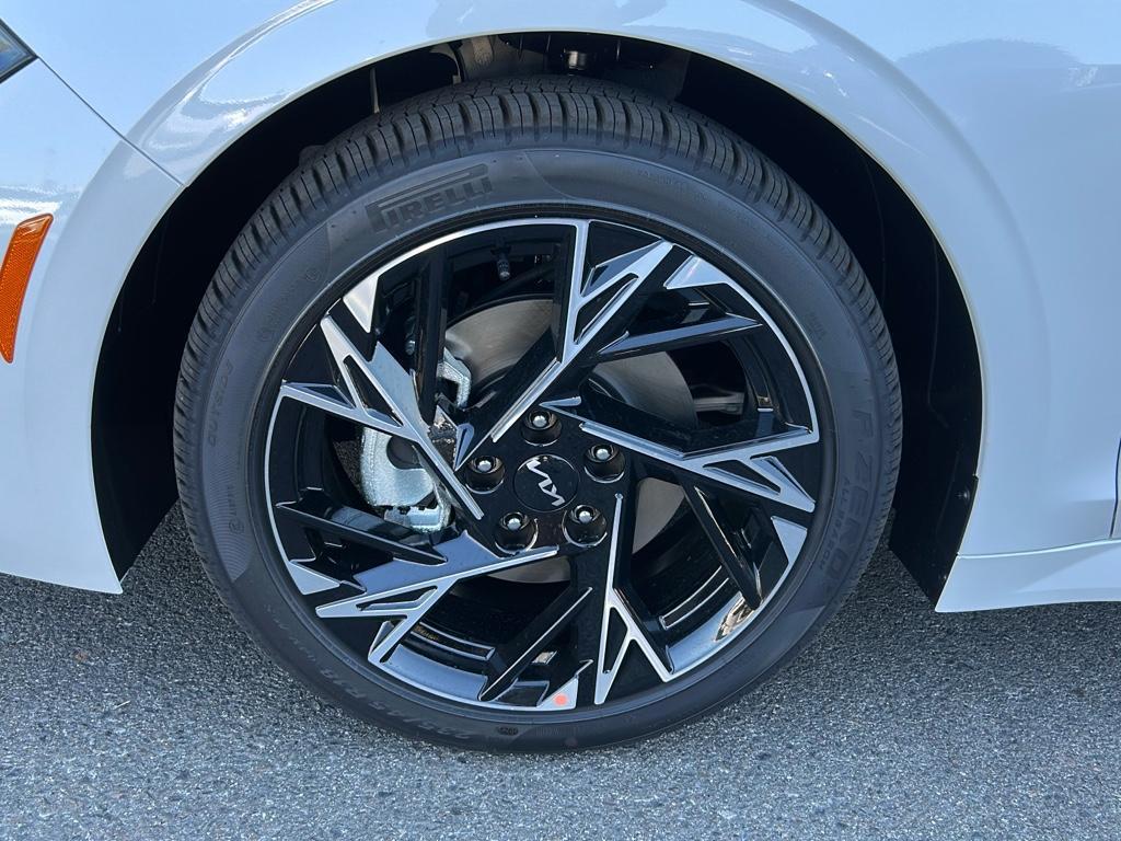 new 2026 Kia K5 car, priced at $30,705