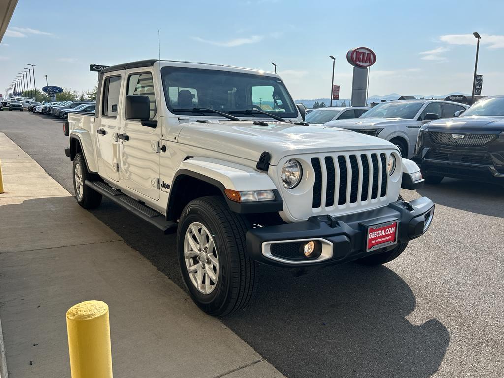 used 2023 Jeep Gladiator car, priced at $30,999