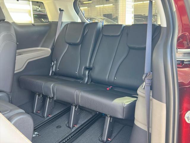 new 2026 Kia Carnival Hybrid car, priced at $49,965