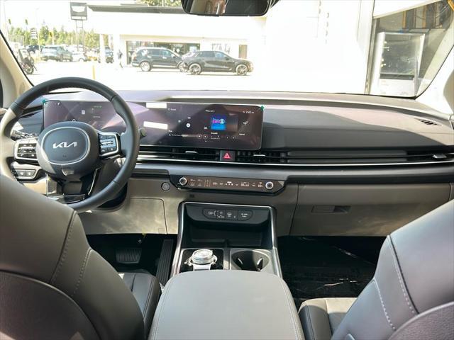 new 2026 Kia Carnival Hybrid car, priced at $49,965