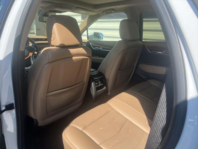 used 2017 Cadillac XT5 car, priced at $25,999