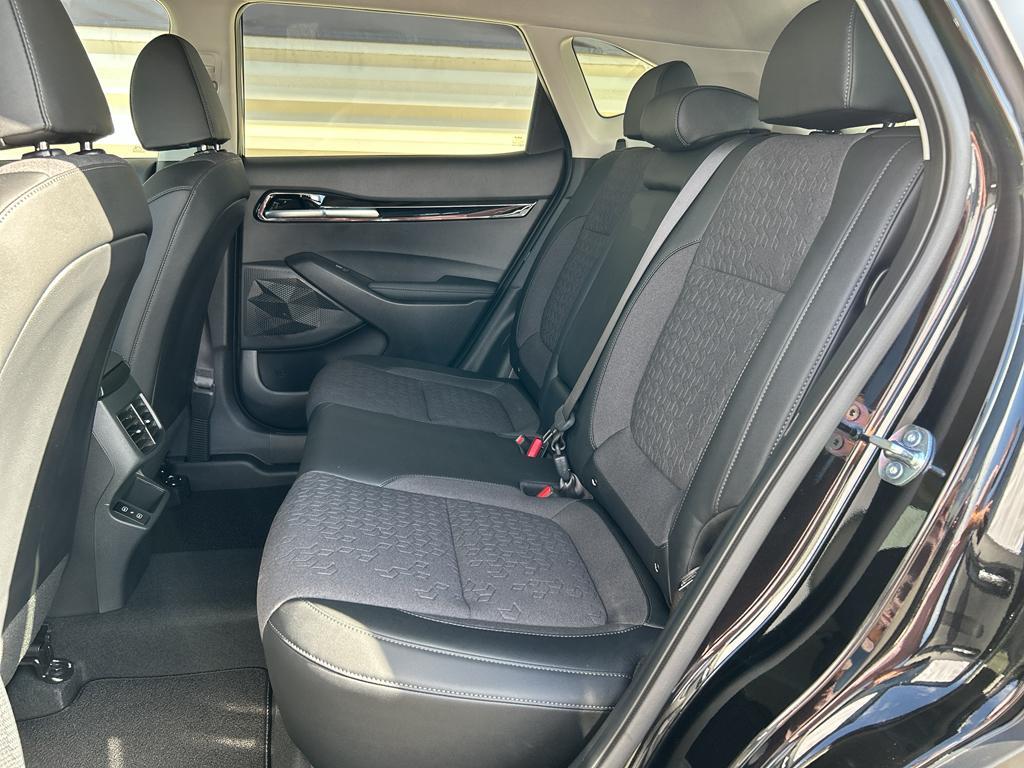 new 2026 Kia Seltos car, priced at $28,190