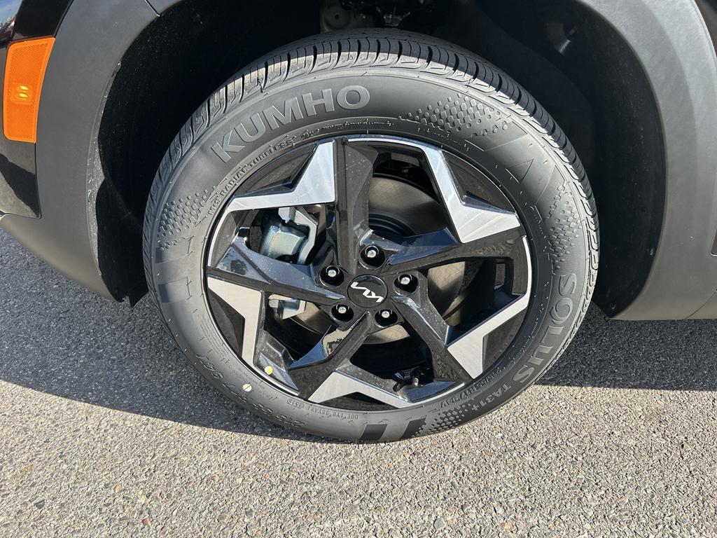 new 2026 Kia Seltos car, priced at $28,190