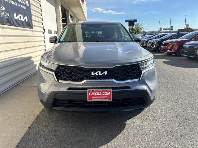 used 2023 Kia Sorento car, priced at $26,900