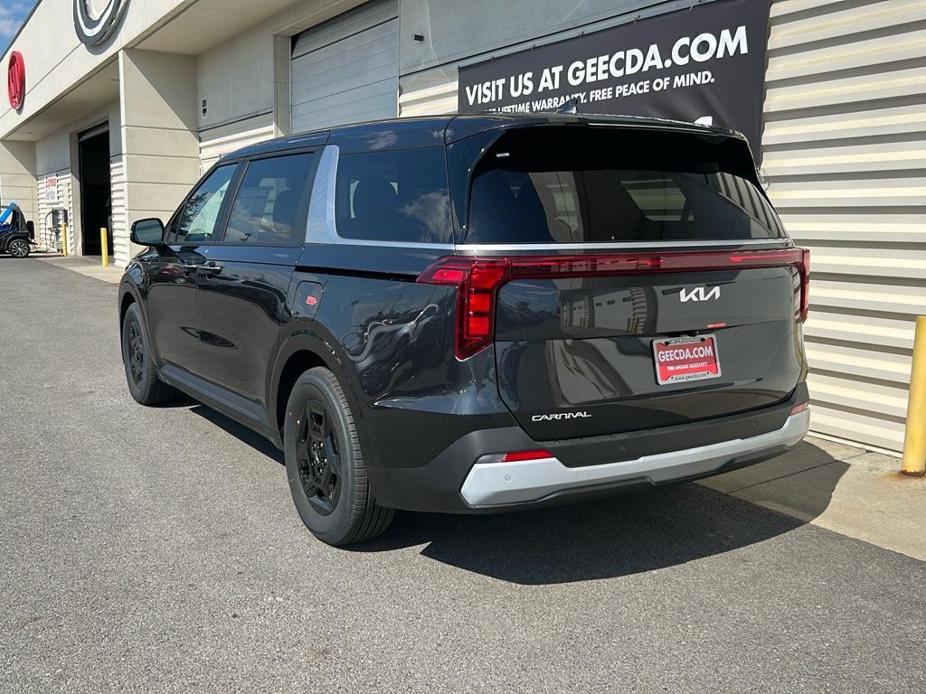 new 2026 Kia Carnival car, priced at $39,095