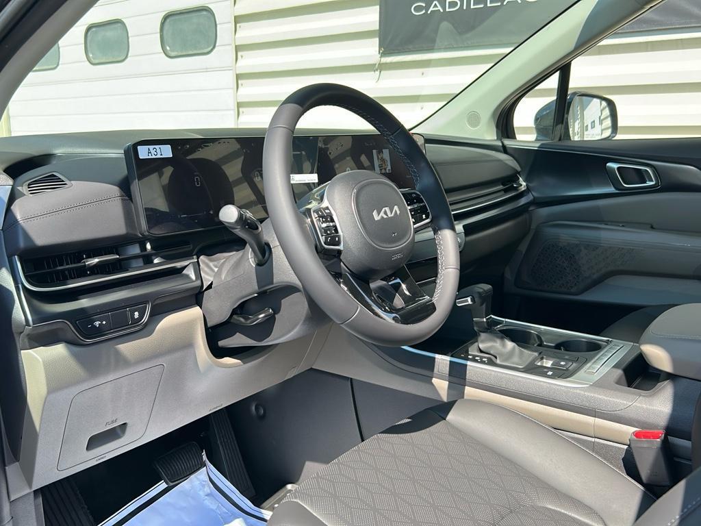 new 2026 Kia Carnival car, priced at $39,095