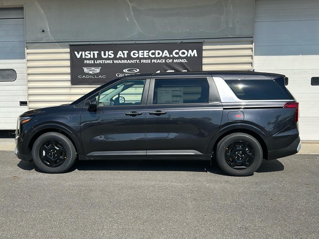 new 2026 Kia Carnival car, priced at $39,095