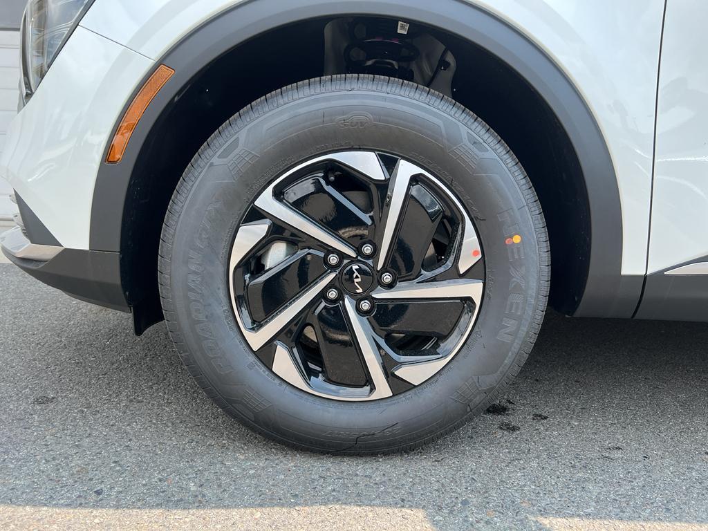 new 2025 Kia Sportage Hybrid car, priced at $30,830