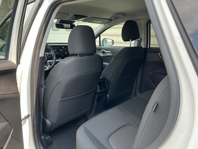 new 2025 Kia Sportage Hybrid car, priced at $32,080