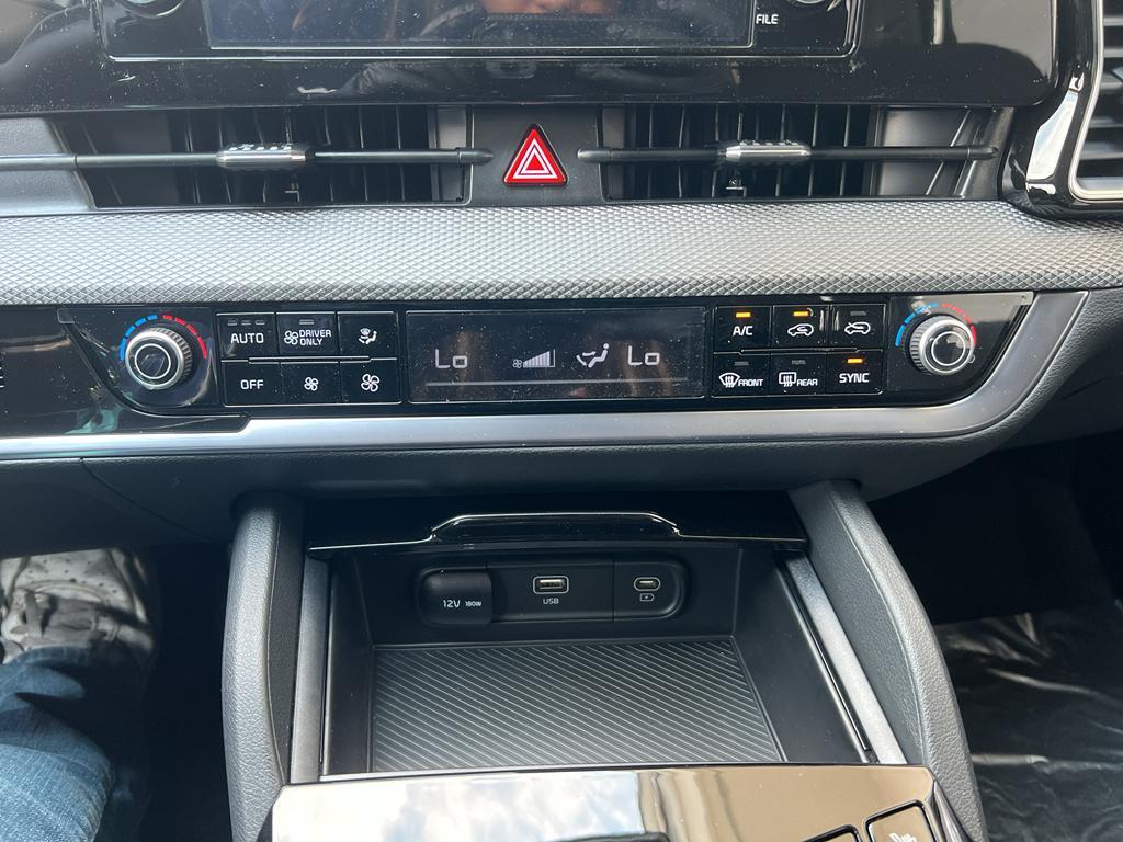 new 2025 Kia Sportage Hybrid car, priced at $30,830