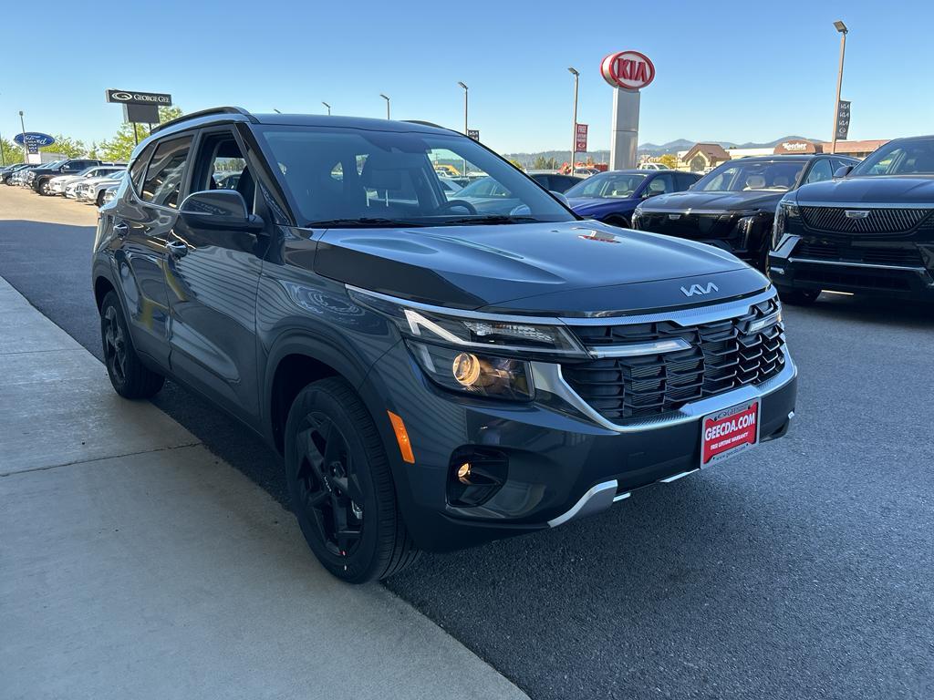 new 2026 Kia Seltos car, priced at $30,295
