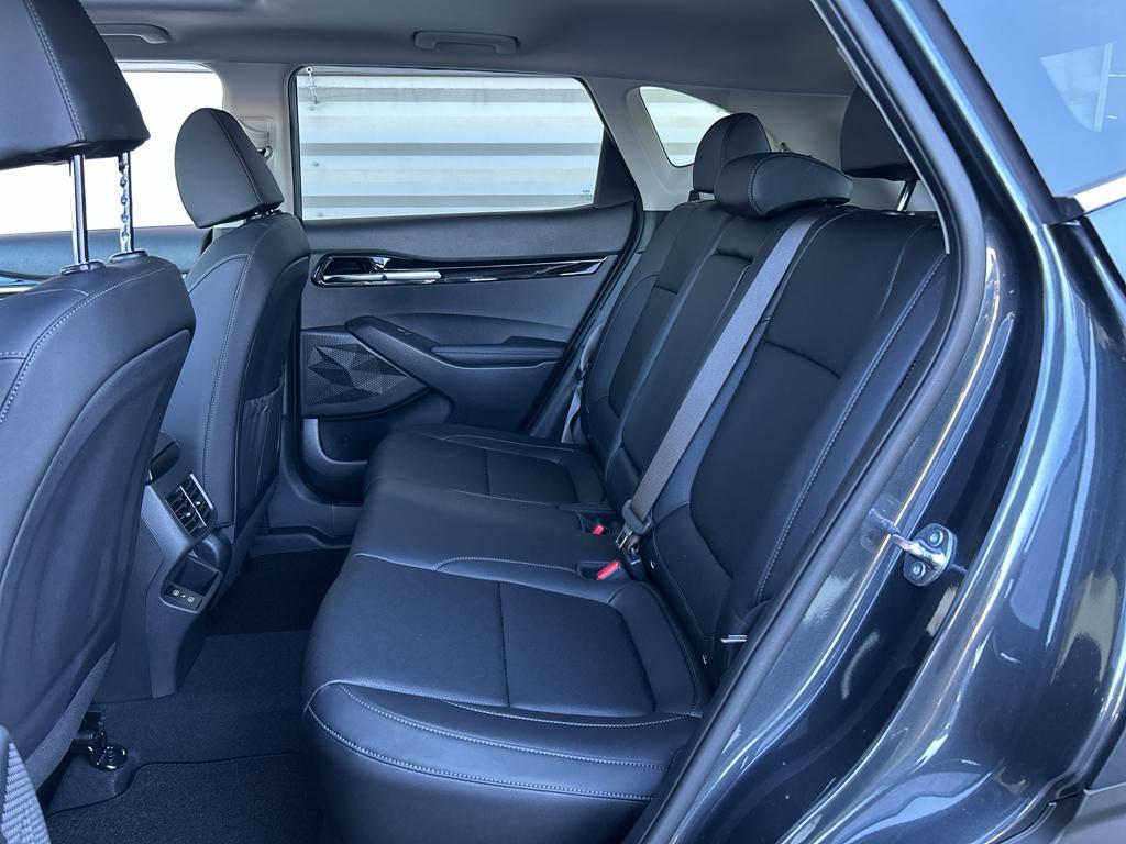 new 2026 Kia Seltos car, priced at $30,295