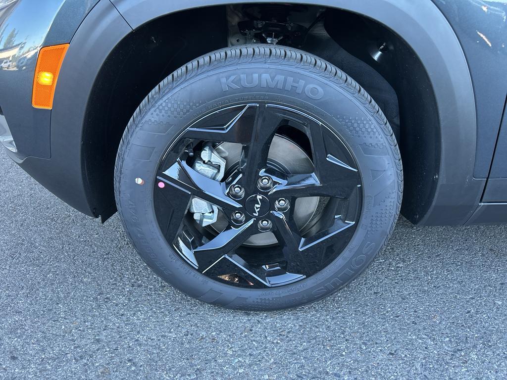 new 2026 Kia Seltos car, priced at $30,295