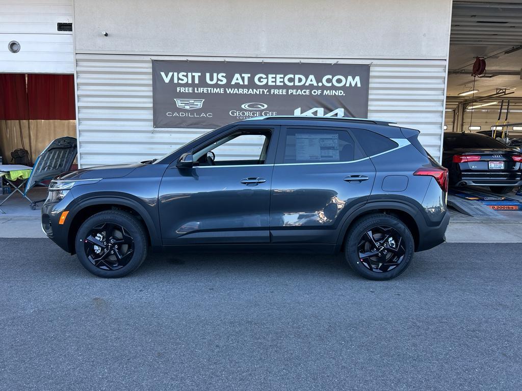new 2026 Kia Seltos car, priced at $30,295