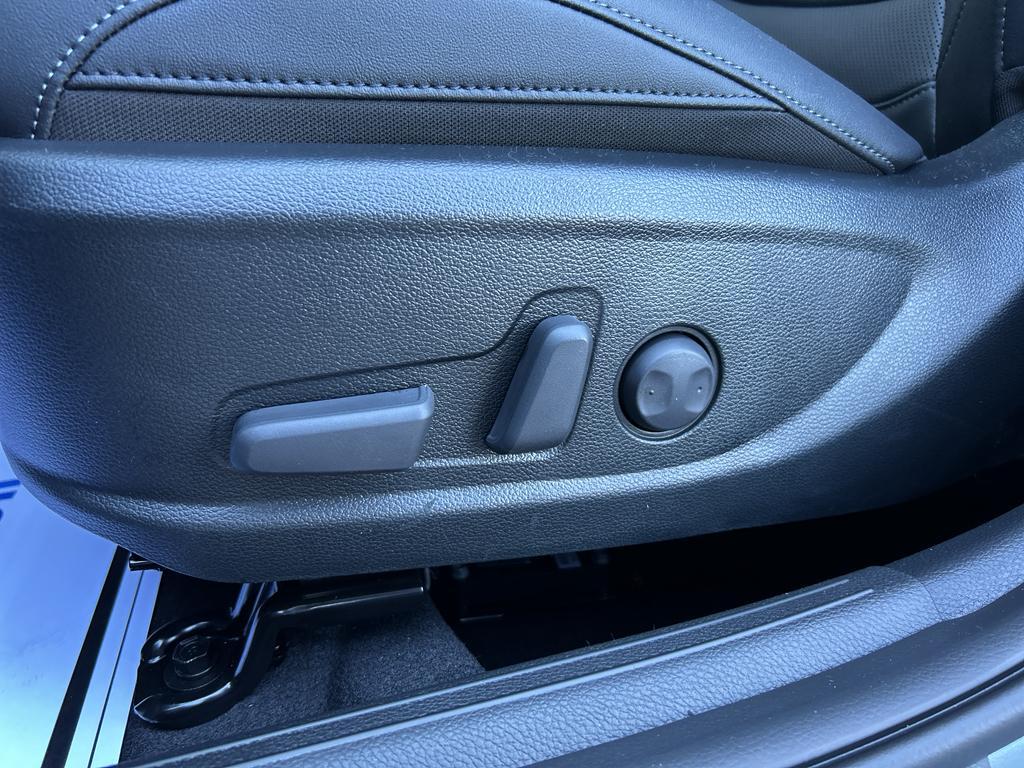 new 2026 Kia Seltos car, priced at $30,295