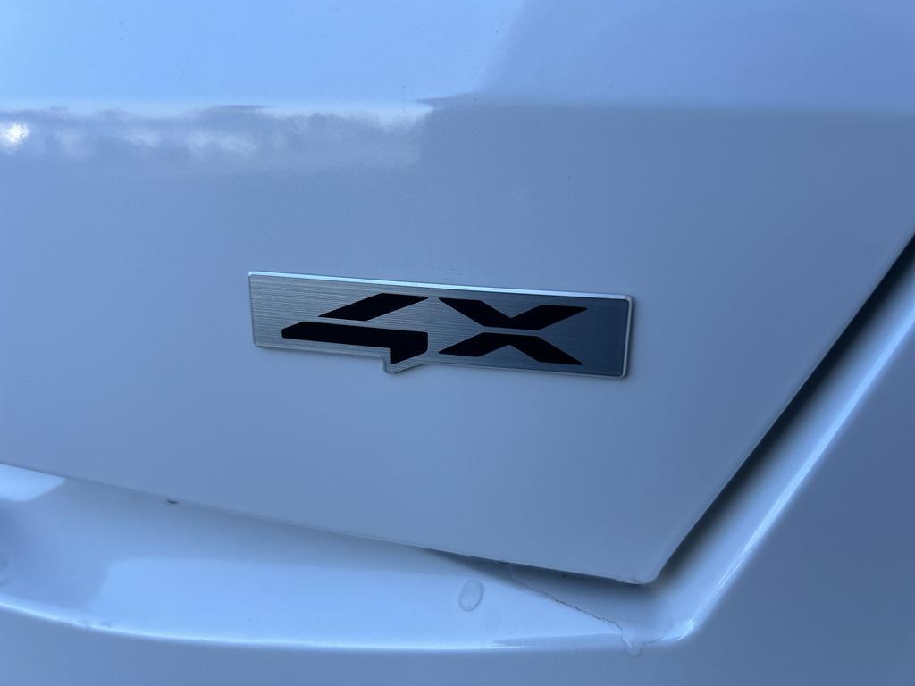 new 2026 Kia Sorento car, priced at $38,095