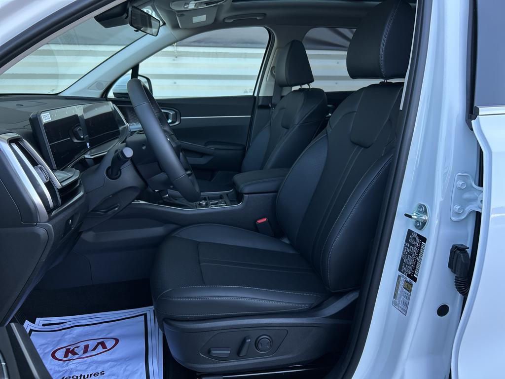 new 2026 Kia Sorento car, priced at $38,095
