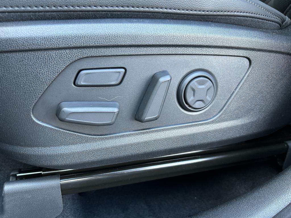 new 2026 Kia Sorento car, priced at $45,300