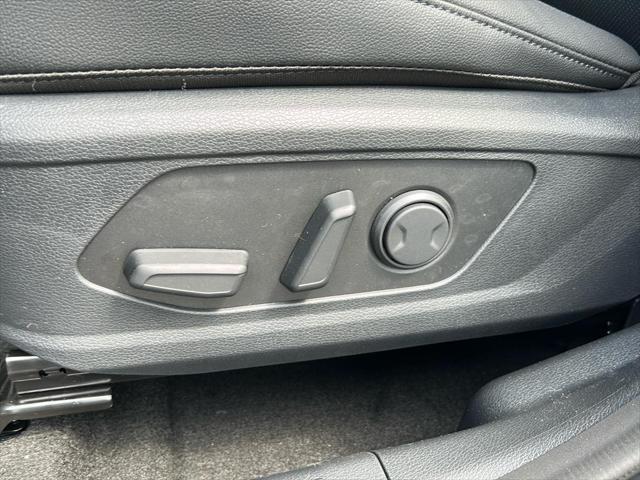 new 2025 Kia Sportage Hybrid car, priced at $40,080