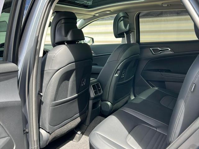 new 2025 Kia Sportage Hybrid car, priced at $40,080