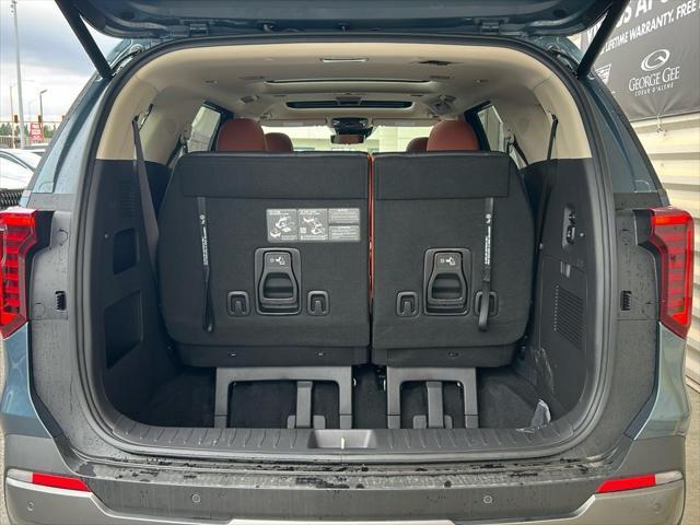new 2026 Kia Carnival Hybrid car, priced at $55,080