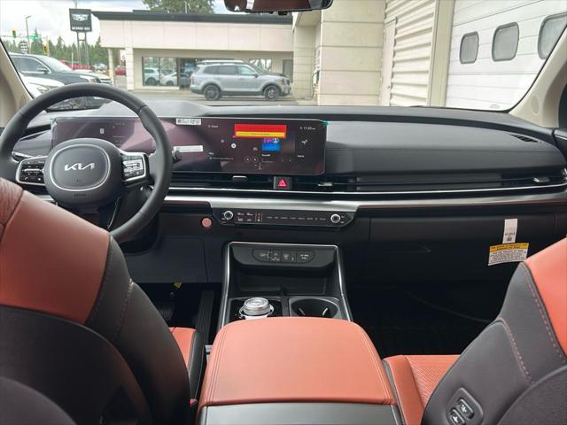new 2026 Kia Carnival Hybrid car, priced at $55,080