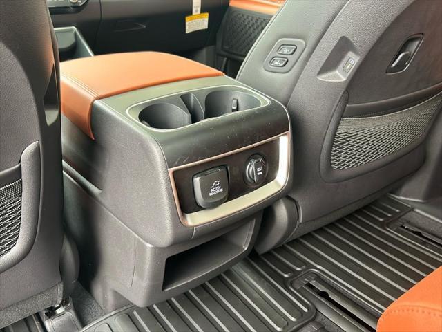 new 2026 Kia Carnival Hybrid car, priced at $55,080