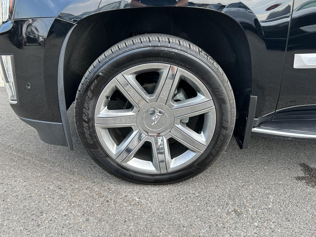 used 2019 Cadillac Escalade car, priced at $41,025