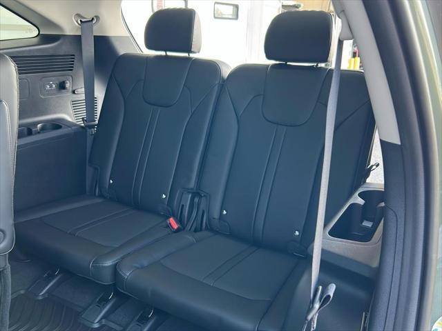 new 2025 Kia Sorento car, priced at $43,660