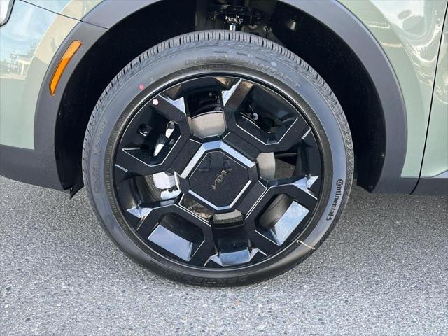 new 2025 Kia Sorento car, priced at $43,660