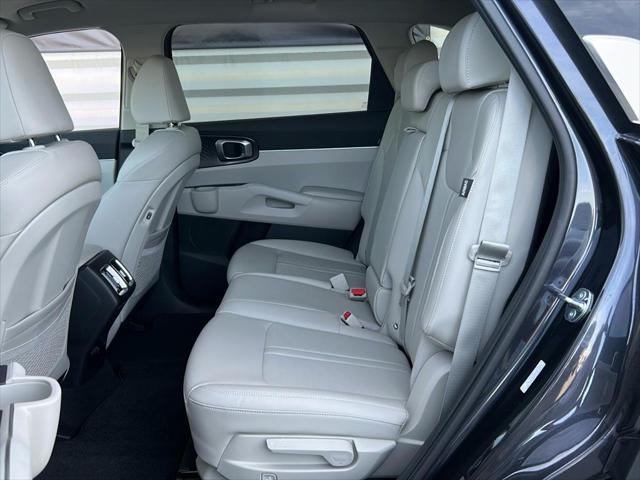 new 2025 Kia Sorento car, priced at $38,030