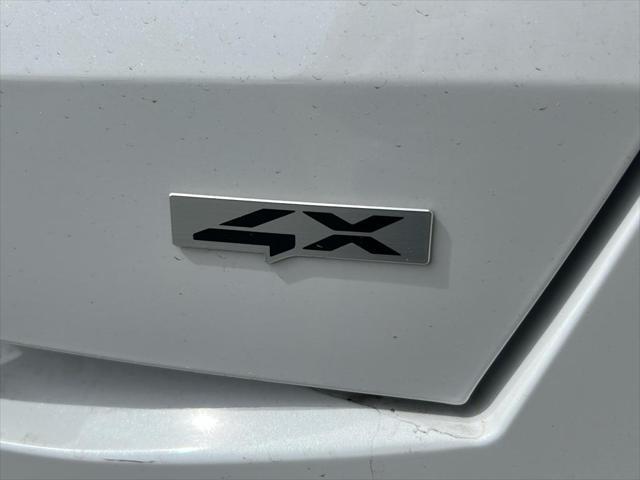 new 2025 Kia Sorento car, priced at $38,175