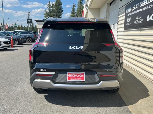 new 2026 Kia EV9 car, priced at $61,470