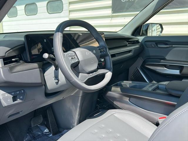 new 2026 Kia EV9 car, priced at $61,470