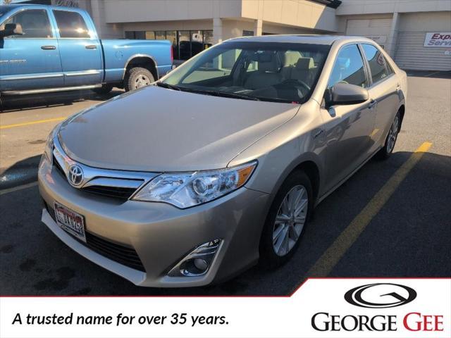 used 2014 Toyota Camry Hybrid car, priced at $15,999