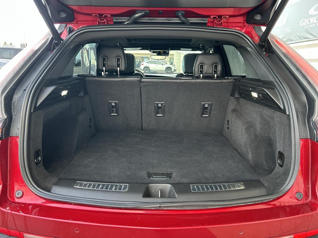 used 2022 Cadillac XT4 car, priced at $31,500